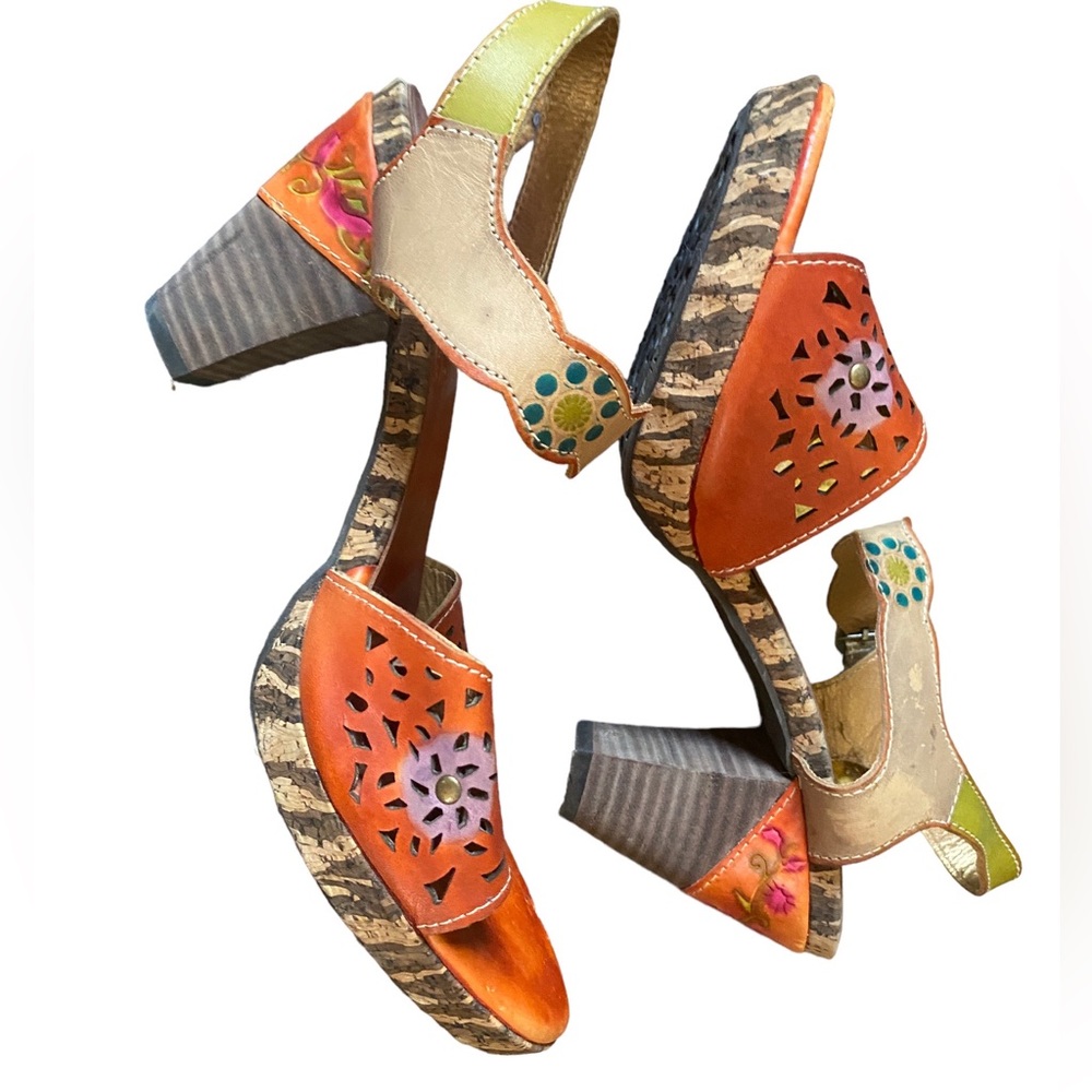 L'ARTISTE COLLECTION Floral Cone Sandal